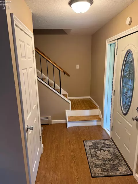 Entry Way - 4006 Cleveland Rd E, Huron, OH 44839 photo 3 of 3