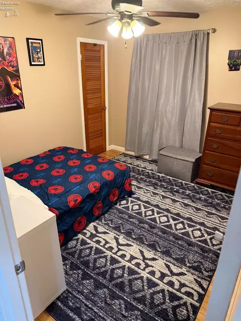 Bedroom - 4006 Cleveland Rd E, Huron, OH 44839 photo 3 of 3
