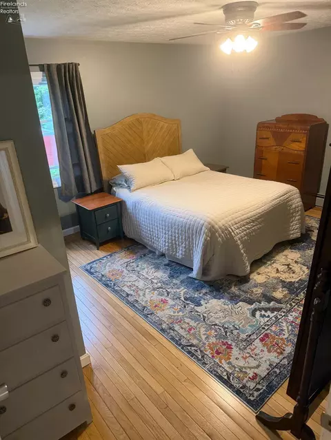Bedroom - 4006 Cleveland Rd E, Huron, OH 44839 photo 1 of 3