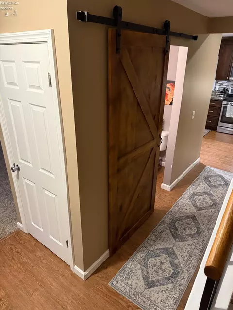 Entry Way - 4006 Cleveland Rd E, Huron, OH 44839 photo 1 of 3