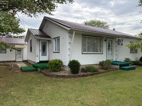 103 S Buckeye Dr, Attica, OH 44807