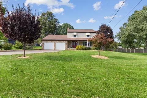 47568 Middle Ridge Rd, Amherst, OH 44001