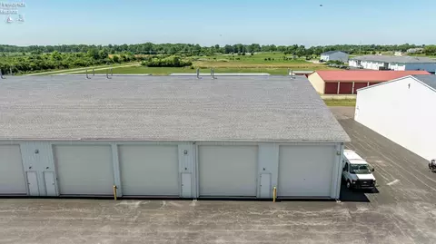 4125 E Kirk Rd #215, Port Clinton, OH 43452