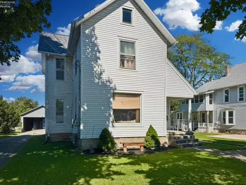 206 Kilbourne St, Bellevue, OH 44811