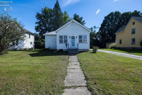 11 Jackson St, Norwalk, OH 44857