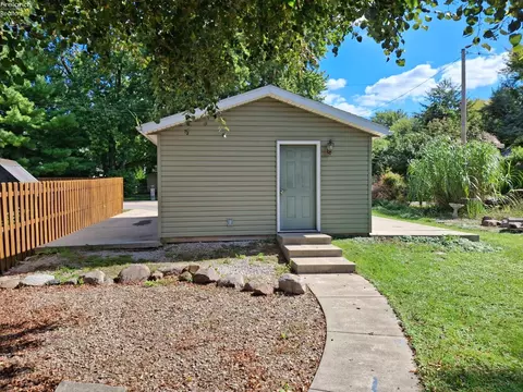 Exterior - 37 Maple St, Norwalk, OH 44857 photo 3 of 4
