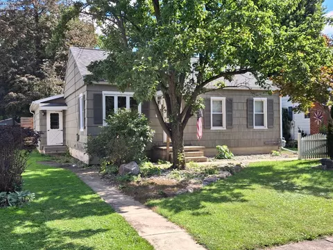 37 Maple St, Norwalk, OH 44857