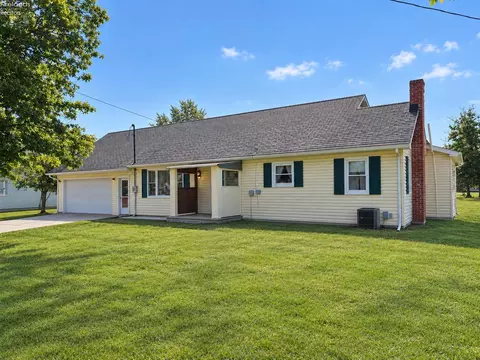 325 Randall Ave, Bellevue, OH 44811
