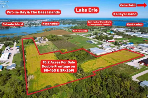 5216 E Harbor Rd, Port Clinton, OH 43452