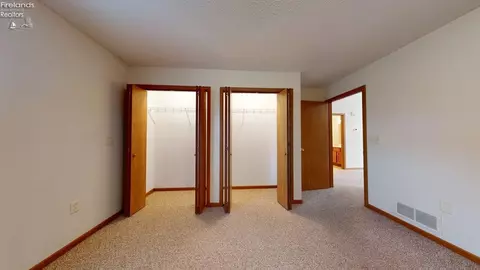 Other - 20 Wedgewood Dr, Willard, OH 44890 photo 10 of 11