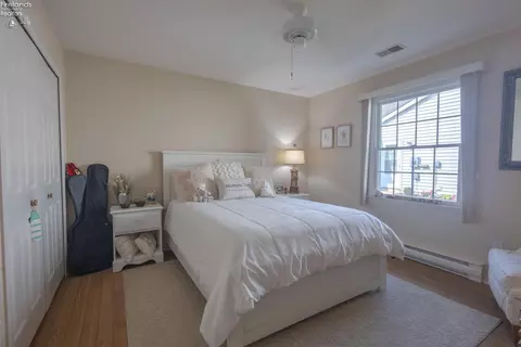 Bedroom - 2011 E Waterberry Dr, Huron, OH 44839 photo 3 of 6
