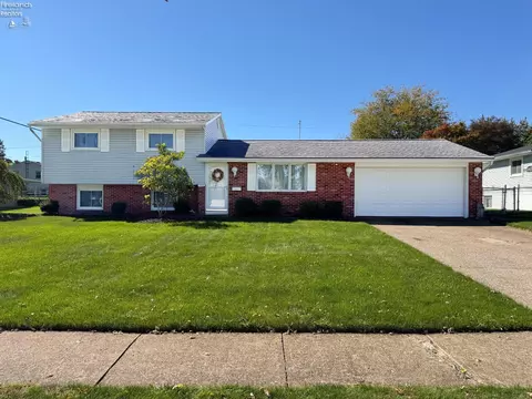 2920 Hinde Ave, Sandusky, OH 44870