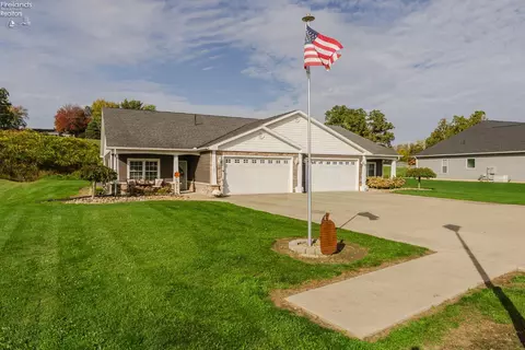 Exterior - 23 Eagle View Dr, Monroeville, OH 44847 photo 5 of 7