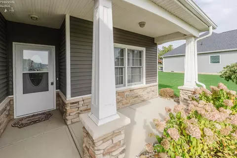 Exterior - 23 Eagle View Dr, Monroeville, OH 44847 photo 3 of 7