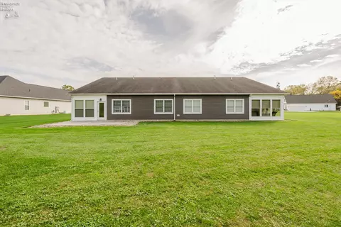 Exterior - 23 Eagle View Dr, Monroeville, OH 44847 photo 4 of 7