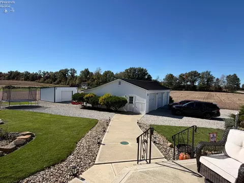 Exterior - 12848 E Cr 24, Republic, OH 44867 photo 6 of 10