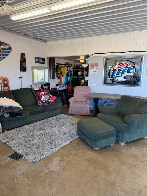 Living - 12848 E Cr 24, Republic, OH 44867 photo 1 of 1
