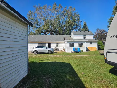7189 E Sr 101, Clyde, OH 43410 photo 2