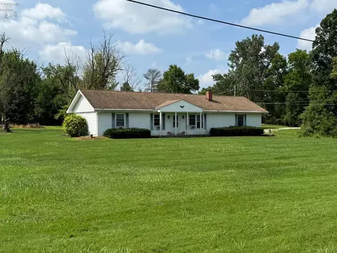 Exterior - 643 Holiday Dr, Willard, OH 44890 photo 1 of 1