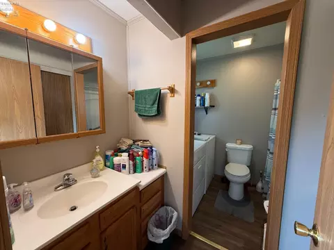 Bath - 643 Holiday Dr, Willard, OH 44890 photo 1 of 1