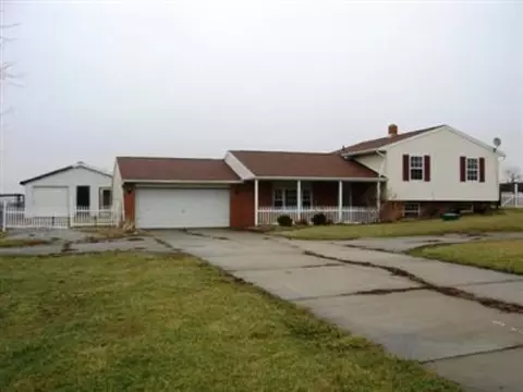 1936 Snyder Rd, Willard, OH 44890 photo 1