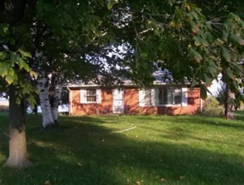 1269 E Maple St, Clyde, OH 43410 photo 1