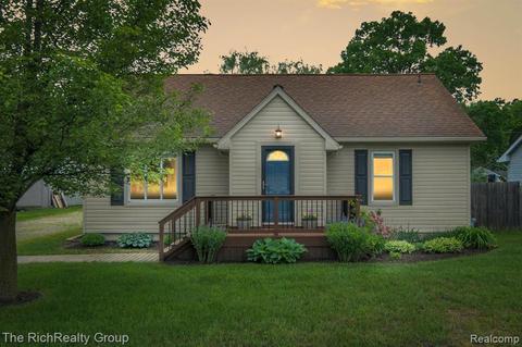21216 Isabelle St, Romulus, MI 48174 photo 1