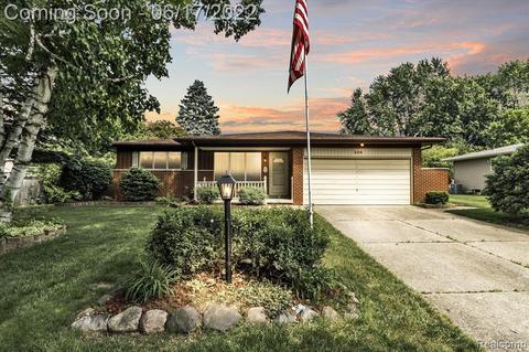 409 Old Mill Dr, Flushing, MI 48433 photo 1