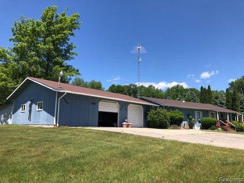 2474 S Bard Rd, Gladwin, MI 48624 photo 1