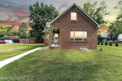 710 Monroe St, Carleton, MI 48117 photo 1