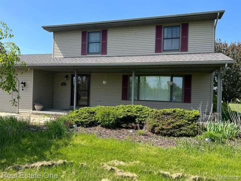 7168 Oatman Rd, Grant, MI 48032 photo 1