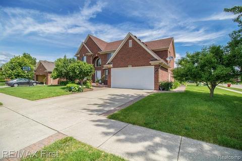 19877 Vine Dr, Macomb, MI 48044 photo 1