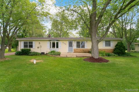 8094 Webster Rd, Mount Morris, MI 48458 photo 1