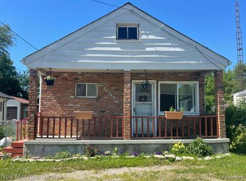 3288 Augusta St, Flint, MI 48532 photo 1