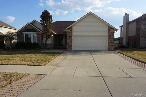 22546 Gateway Dr, Macomb, MI 48044 photo 1