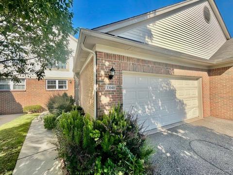 33040 Forest Park Dr, Wayne, MI 48184 photo 1