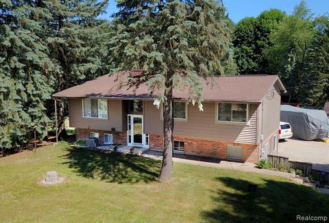 8087 E Carpenter Rd, Davison, MI 48423 photo 1