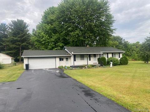 8489 Neff Rd, Mount Morris, MI 48458 photo 1