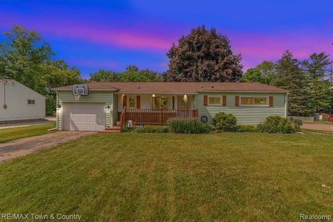 1327 Coutant St, Flushing, MI 48433 photo 1