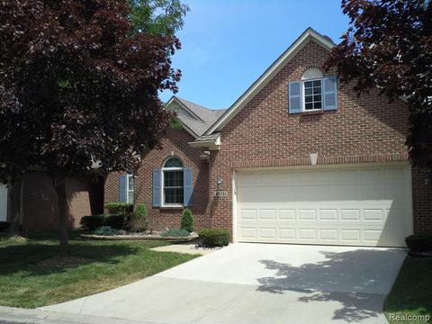 22751 Coachlight Cir, Taylor, MI 48180 photo 1