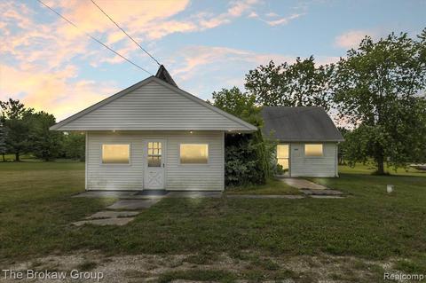 8070 E Richfield Rd, Davison, MI 48423 photo 1