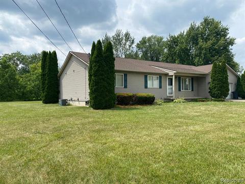 3475 Erhardt Dr, Mount Morris, MI 48458 photo 1