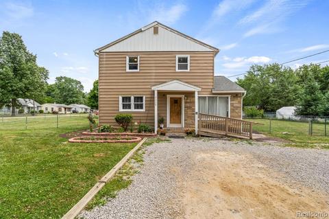 4228 Hunter Rd, Flint, MI 48504 photo 1