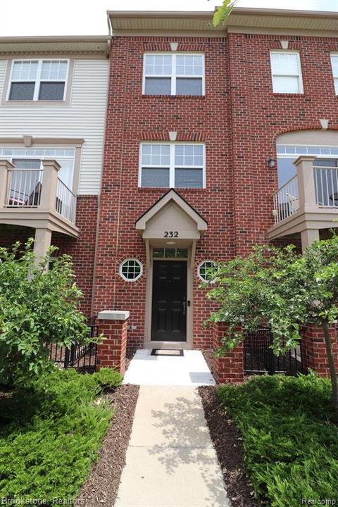 232 Wright St, Wixom, MI 48393 photo 1