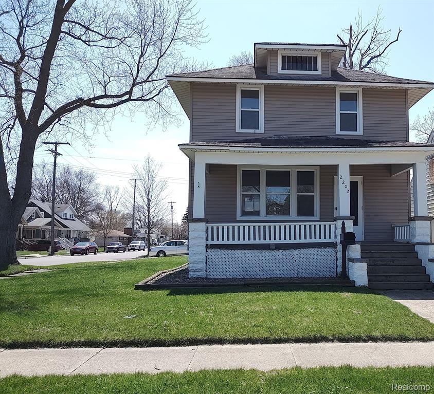 2202 Griswold St, Port Huron, MI 48060