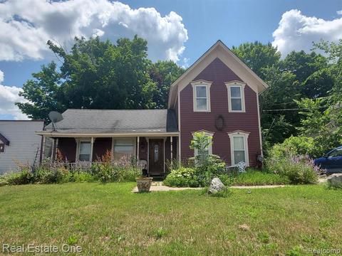 168 E Oak St, Harrison, MI 48625 photo 1