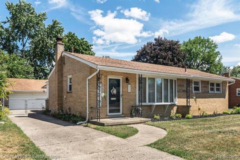 3177 Treadwell St, Wayne, MI 48184 photo 1