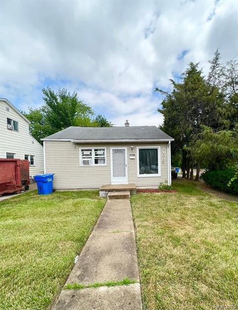 14095 Hendricks Ave, Warren, MI 48089 photo 1