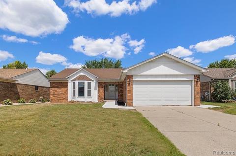 15751 Aspen Dr, Macomb, MI 48044 photo 1