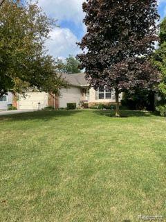 469 Cox Rd, Saint Clair, MI 48079 photo 1